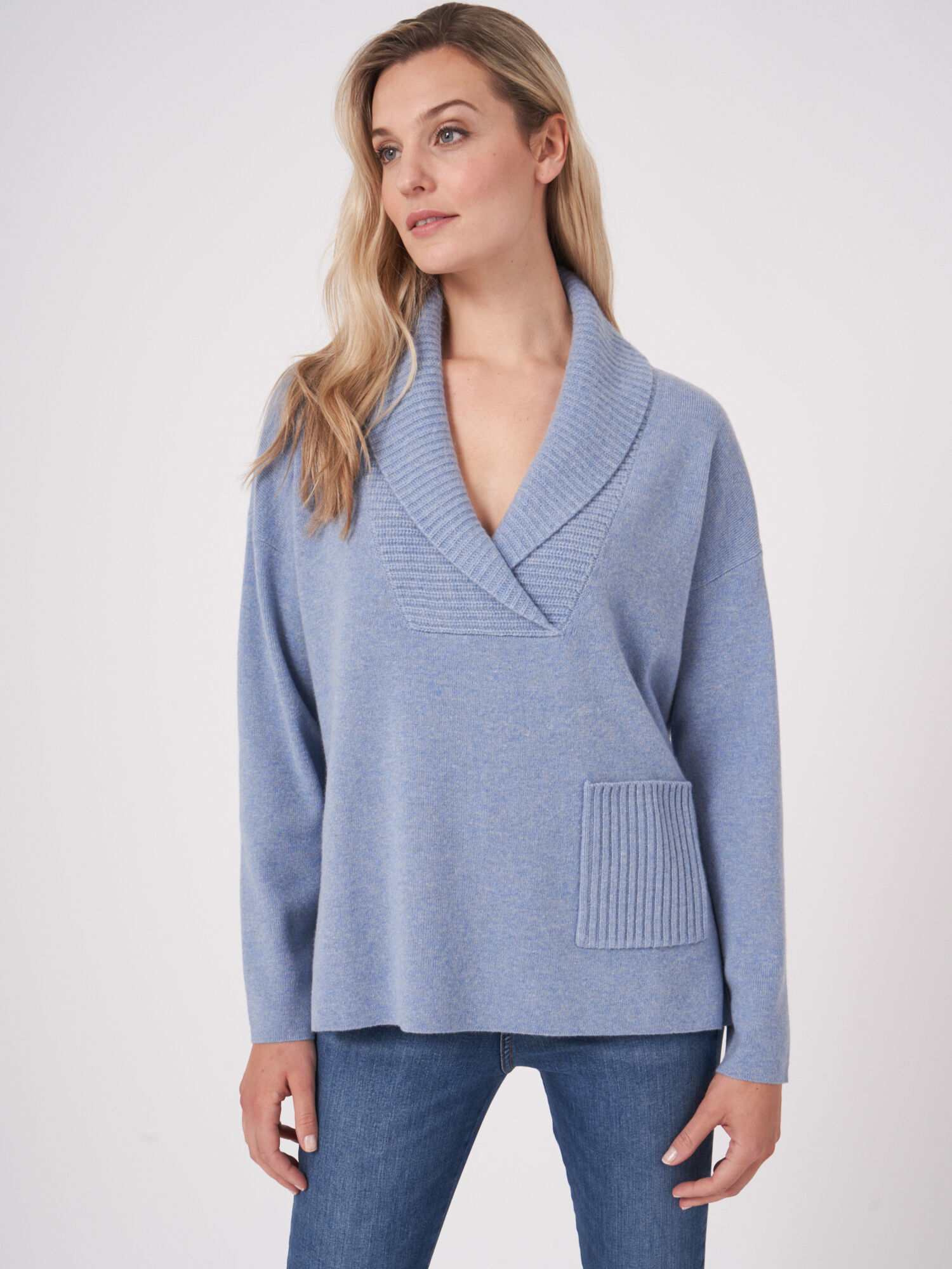 Lambswool sweater with shawl collar