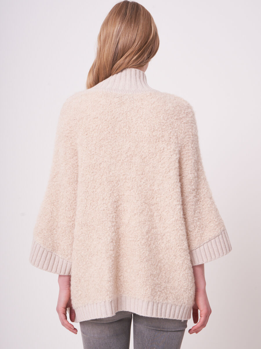 Chunky knit sleeveless poncho with zip closure image number 3