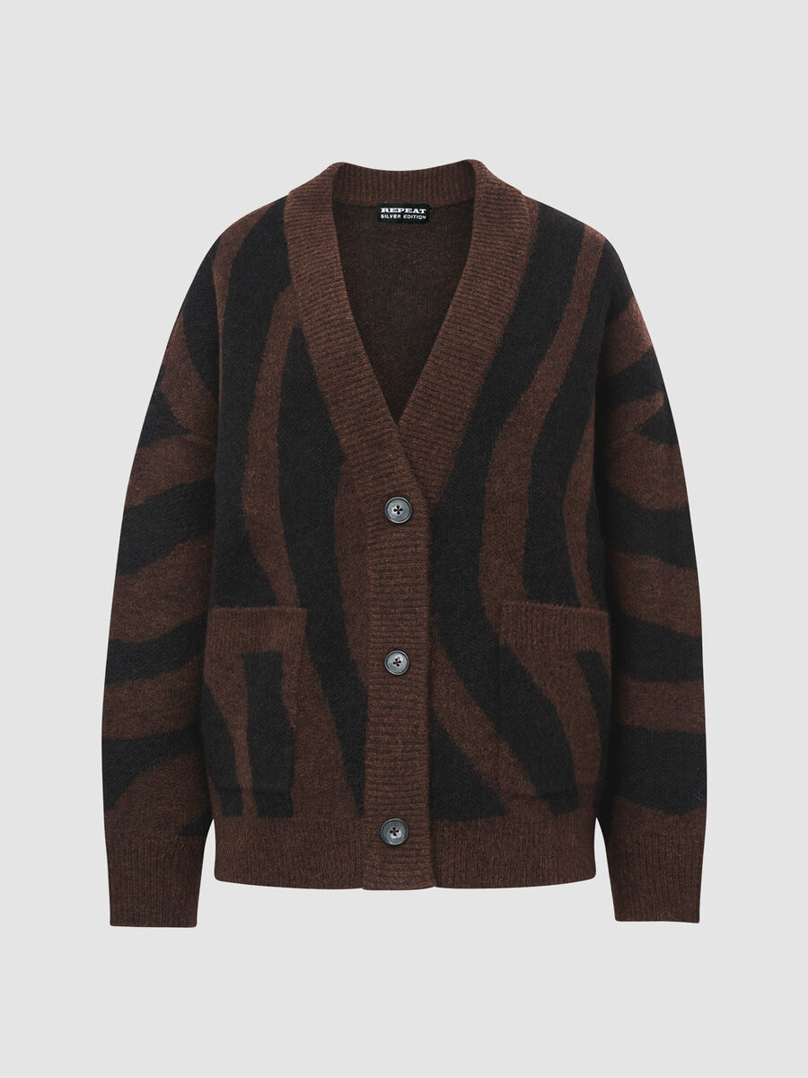 Oversized intarsia knitted V-neck sweater image number 1