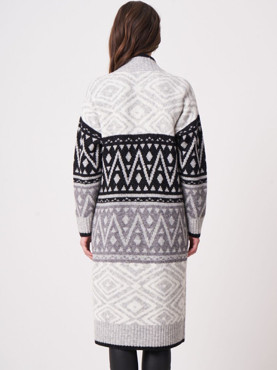 Long intarsia knitted V-neck cardigan image number 2