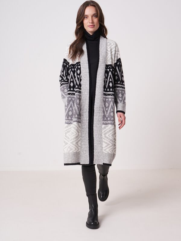 Lange Intarsien-Strickjacke mit V-Ausschnitt image number 4