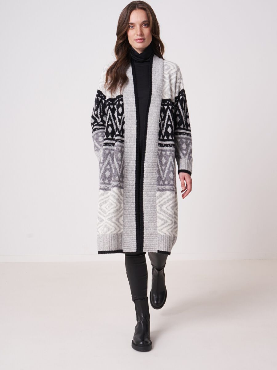 Long intarsia knitted V-neck cardigan image number 4