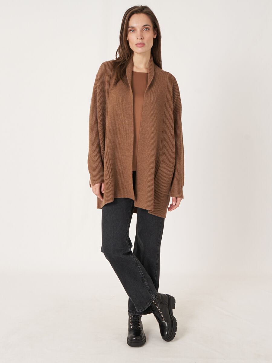 Grof gebreid geribd vest rib met zakken van merinowol image number 5