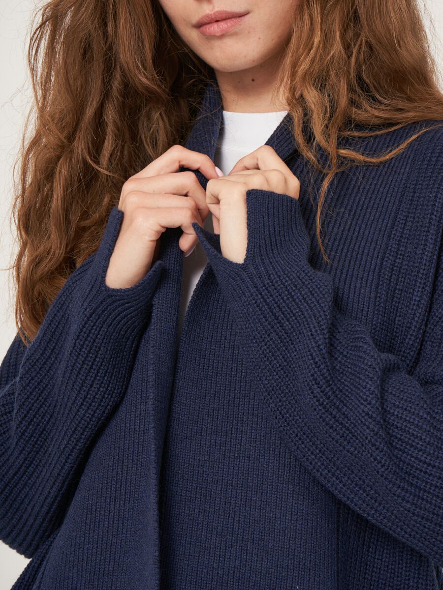 Chunky merino wool rib knit cardigan with pockets image number 3