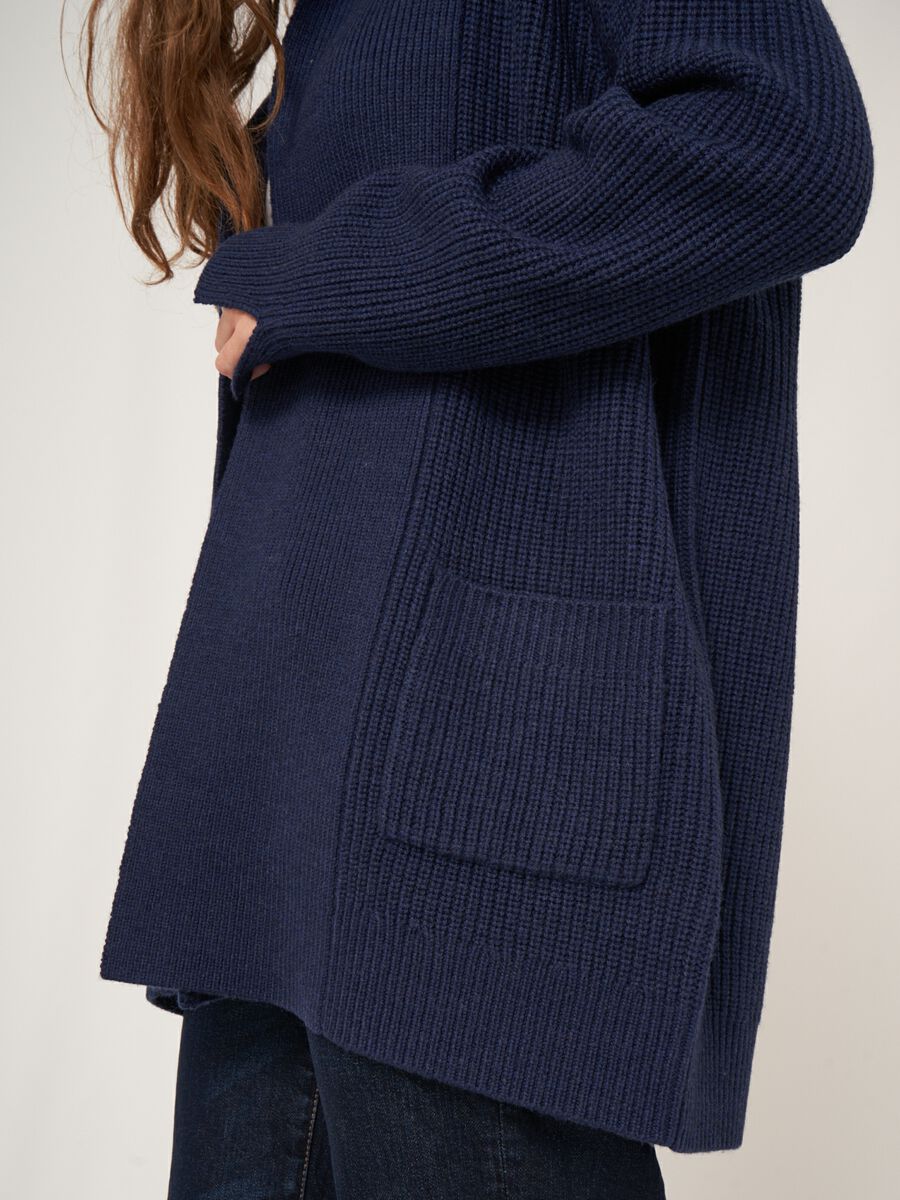 Chunky merino wool rib knit cardigan with pockets image number 4