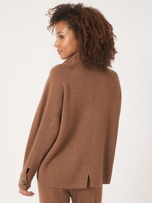 Cardigan avec col montant en double maille fine en laine mérinos 