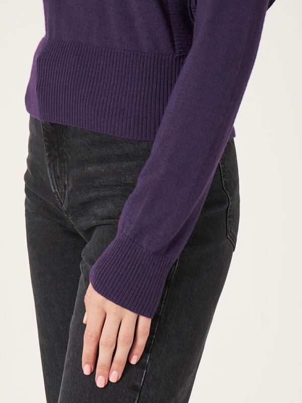Cropped merino wool sweater with shoulder detail image number 4