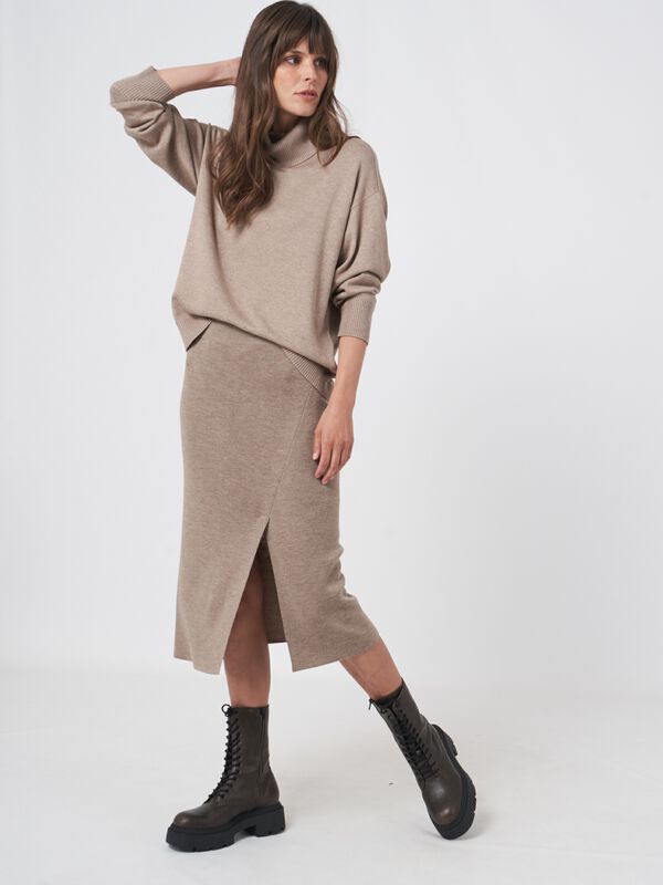 Strickrock mit Frontschlitz aus Merinowolle image number 1