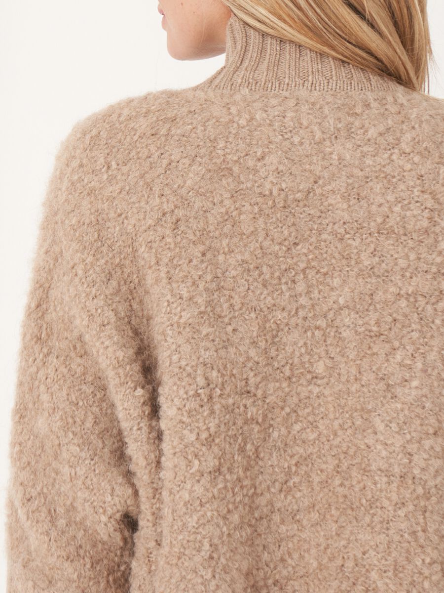 Italian yarn zip up cardigan with pockets image number 4