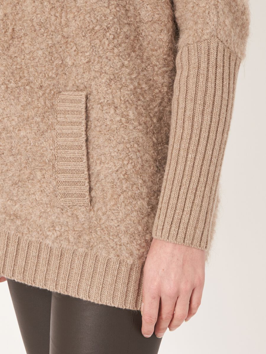 Italian yarn zip up cardigan with pockets image number 5