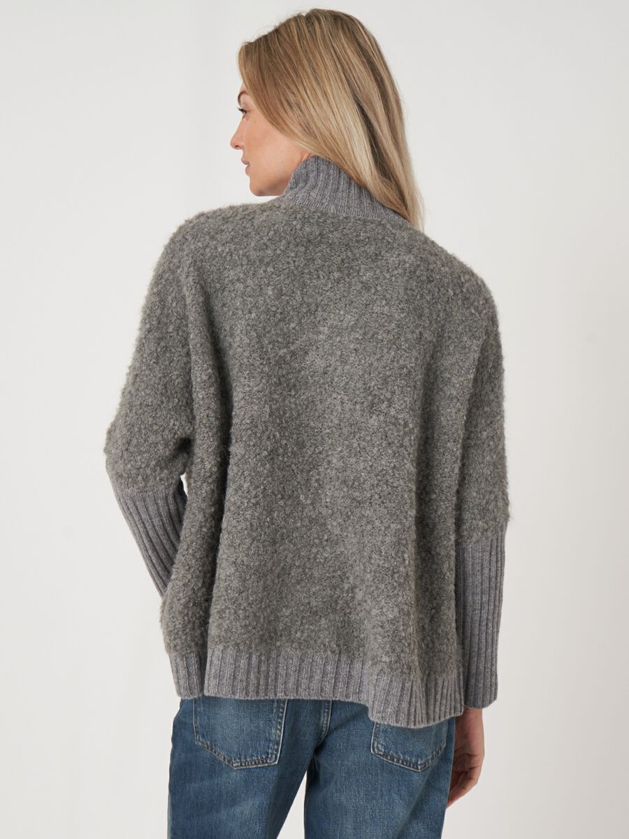 Italian yarn zip up cardigan with pockets image number 9