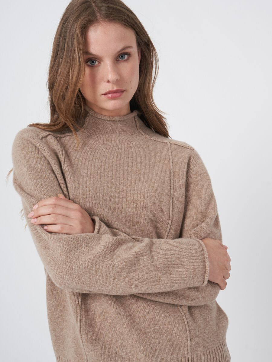 Wollen trui met zicthbare naden image number 3