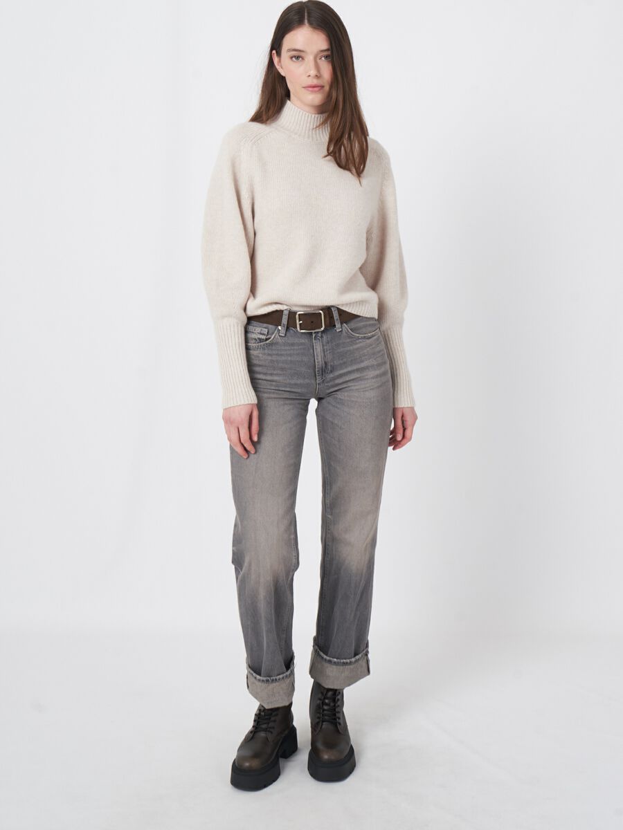 Pull en laine avec col montant côtelé image number 5