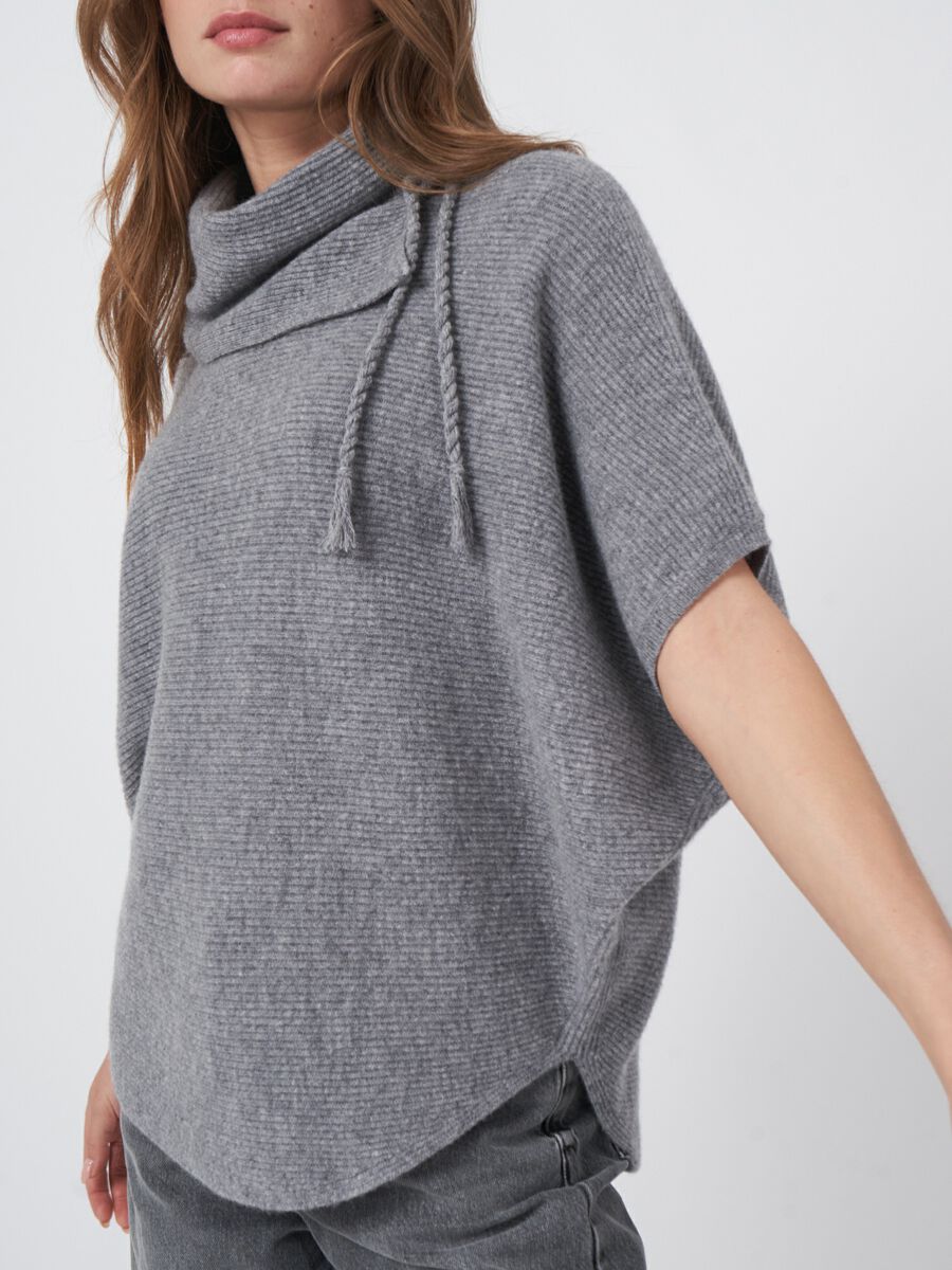 Poncho côtelé avec large col roulé image number 4