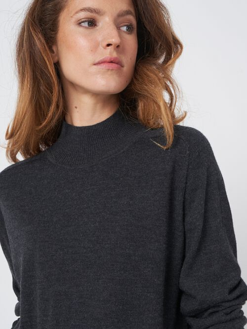 Merino wool sweater with ribbed stand-up collar