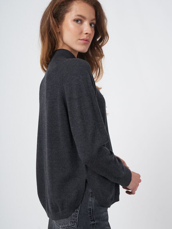 Merino wool sweater with ribbed stand-up collar image number 2