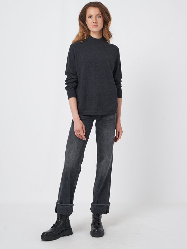 Merino wool sweater with ribbed stand-up collar image number 4