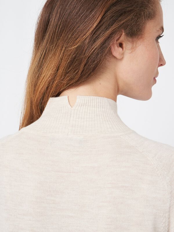 Merino wollen trui met brede geribde opstaande kraag image number 3