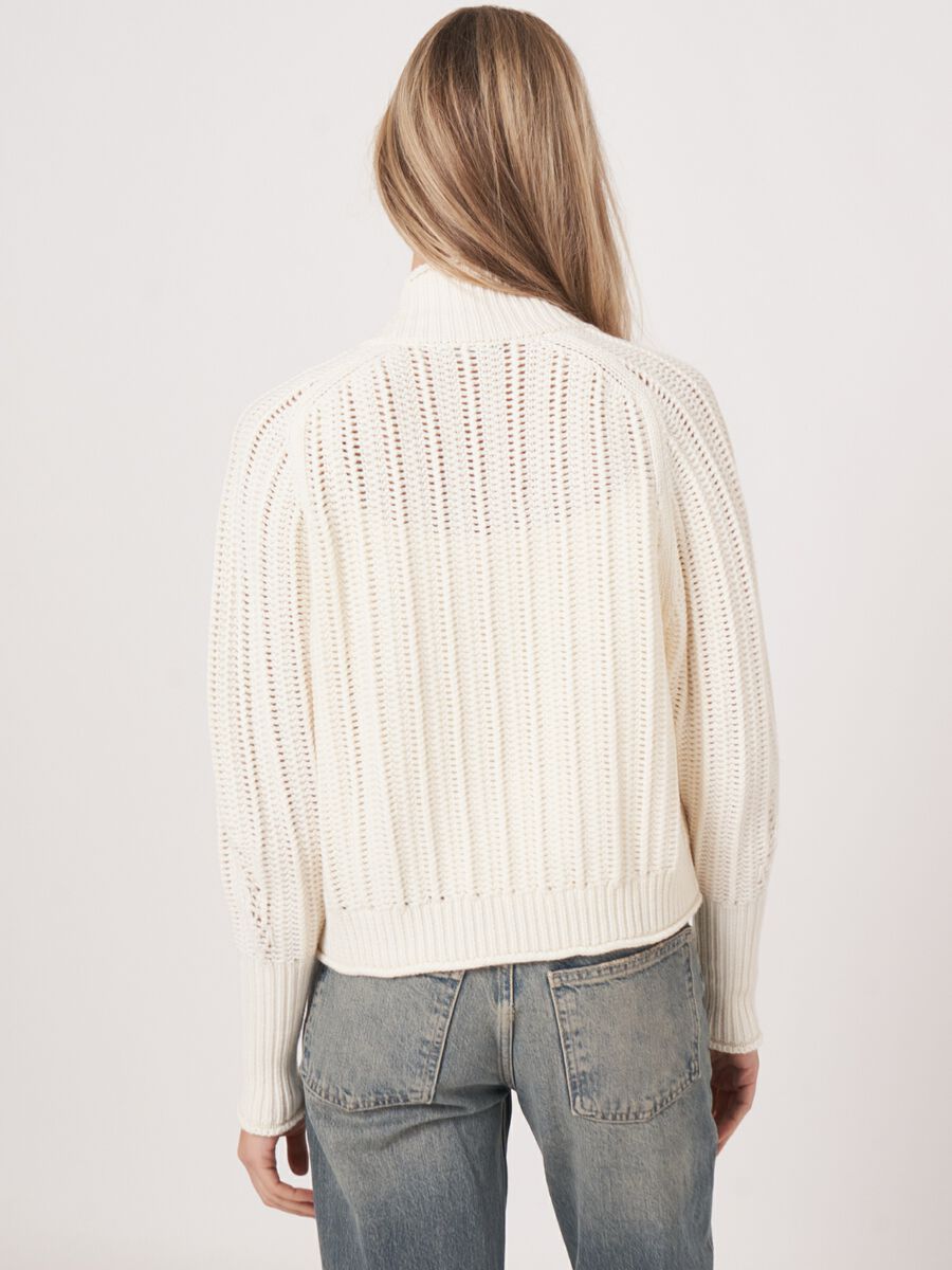 Cardigan mit Lochmuster aus Merinowolle image number 3