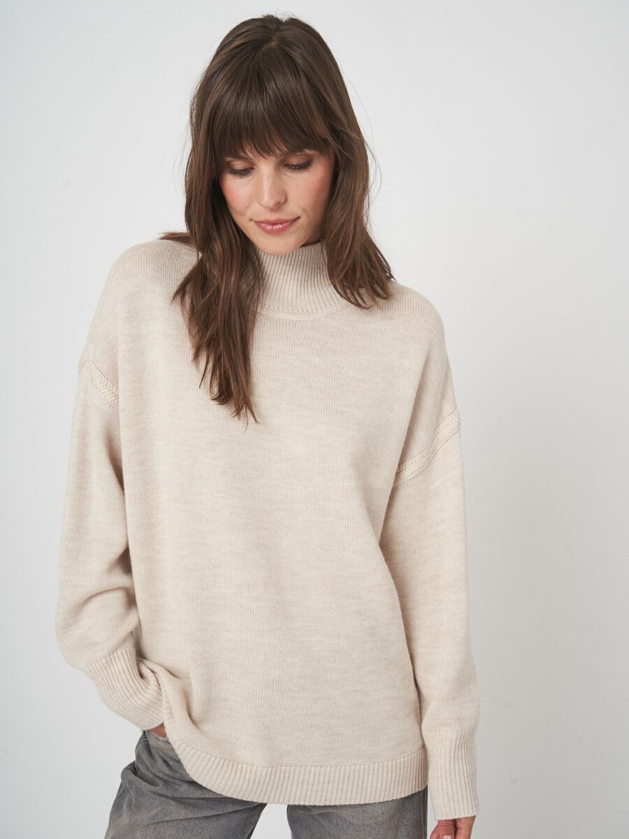 Relaxed fit trui van extra fijne merinowol image number 1