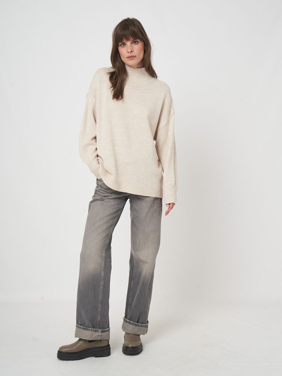 Relaxed fit trui van extra fijne merinowol image number 5