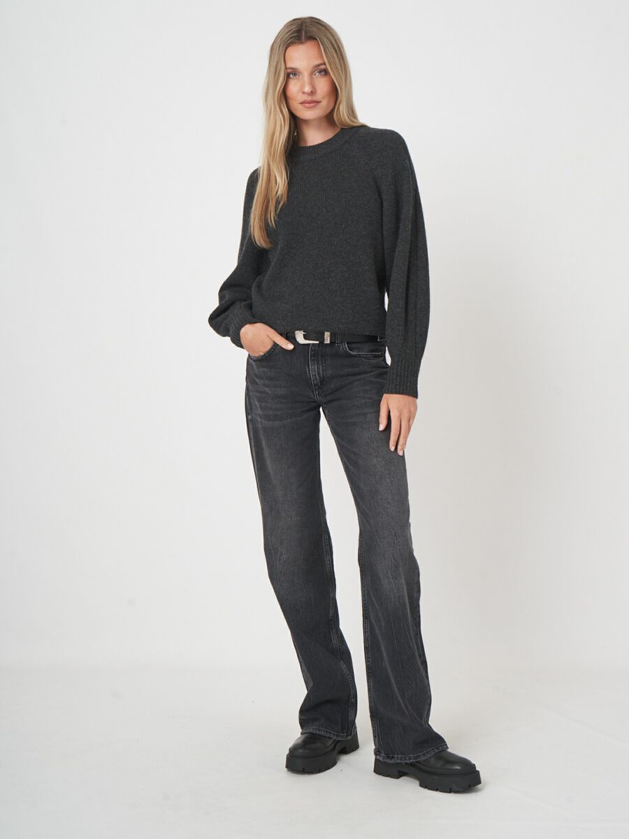 Chunky knit sweater crafted from italian lambswool image number 6