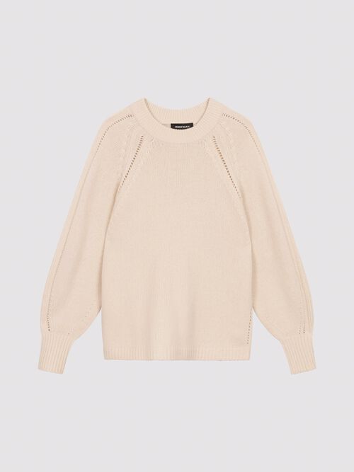 Chunky knit sweater crafted from italian lambswool