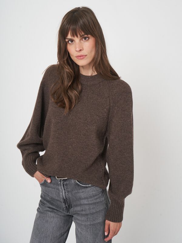 Chunky knit sweater crafted from italian lambswool image number 4