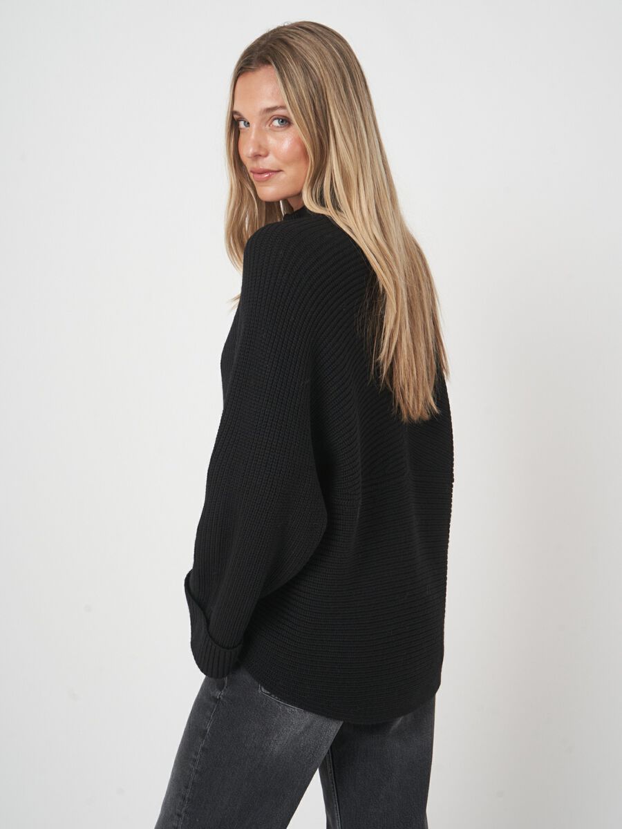 Extra fine merino wool zip-up cardigan image number 6