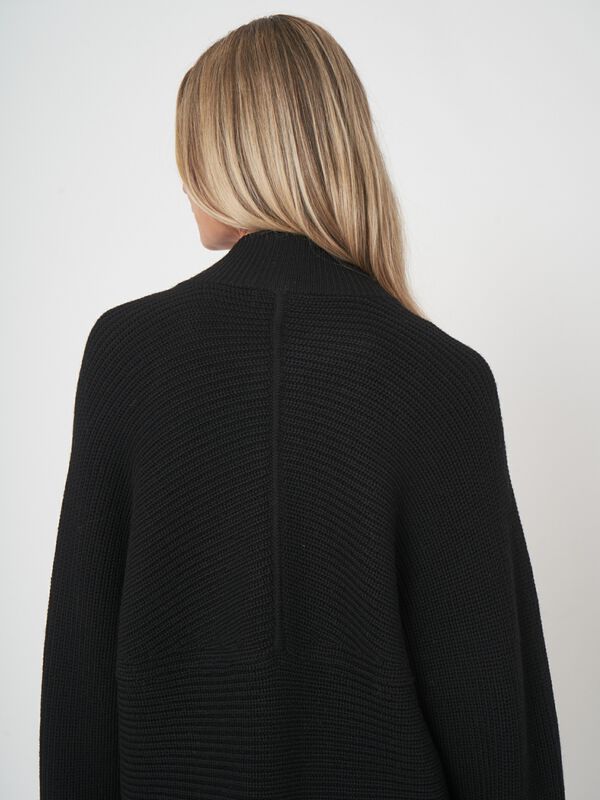 Vest met rits van extra fijne merinowol image number 7