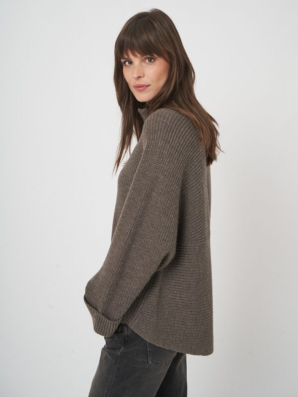 Zip-up-Strickjacke aus extrafeiner Merinowolle image number 2