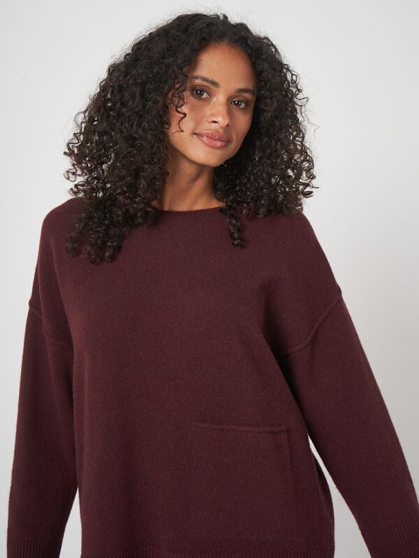 Zachte lamswollen sweater met relaxte pasvorm image number 2