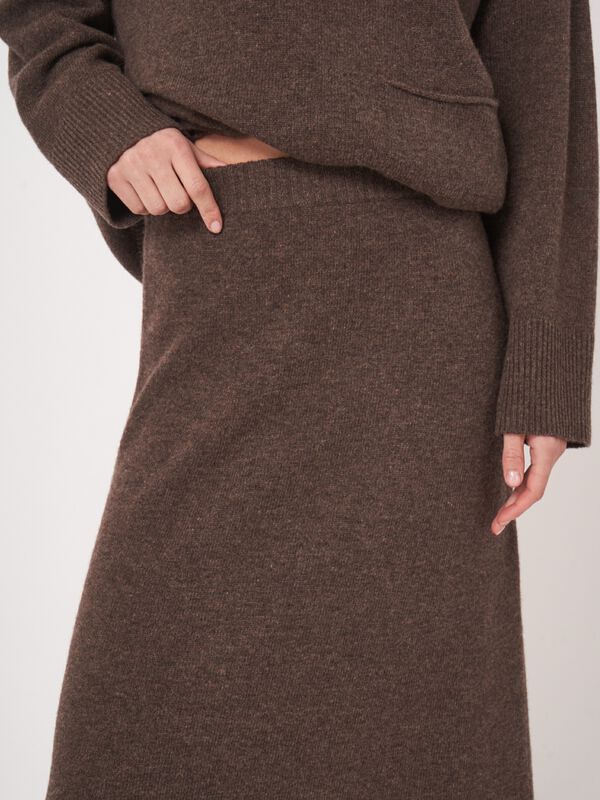 A-line knitted lambswool skirt image number 2