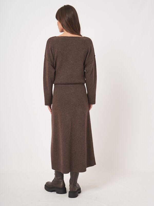 A-line knitted lambswool skirt image number 4