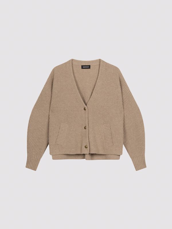 Oversized Strickjacke mit V-Ausschnitt und Taschen image number 0