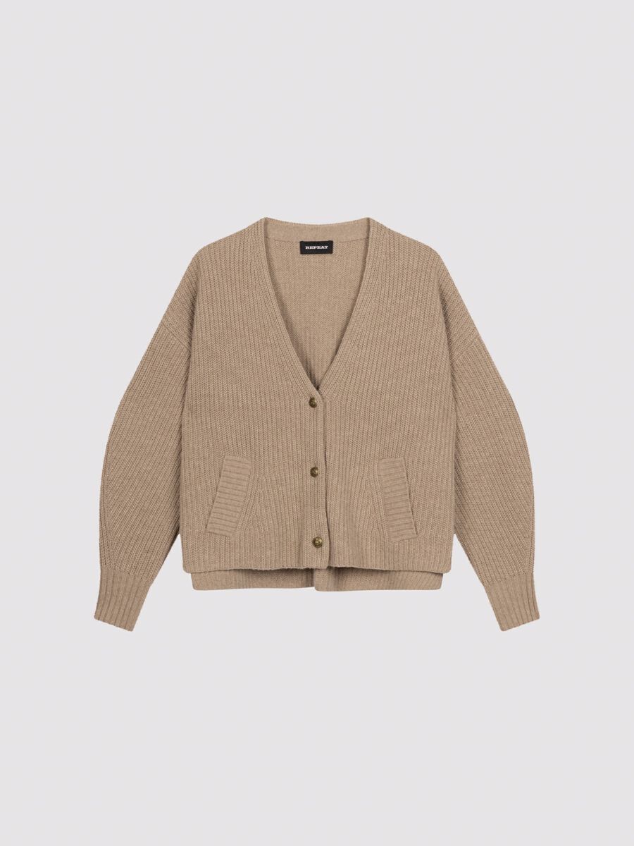 Wide fit cardigan with functional pockets image number 0