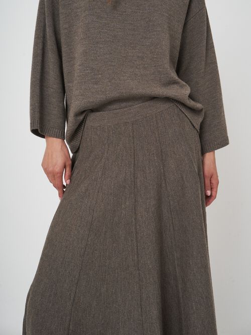 Luxe merinowollen rok met wijde snit