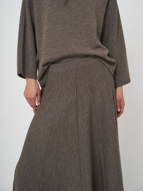 Luxe merinowollen rok met wijde snit image number 1