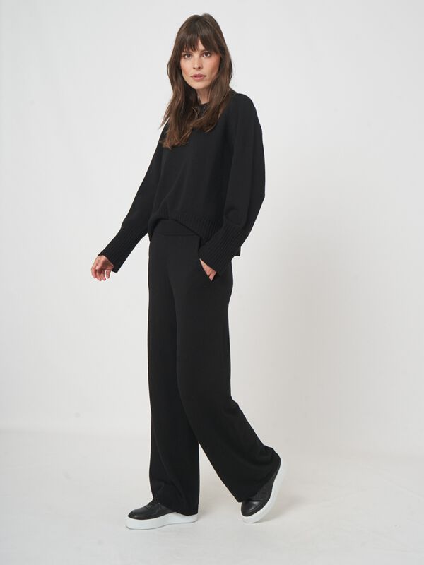 Wide-leg merino wool knit pants image number 2