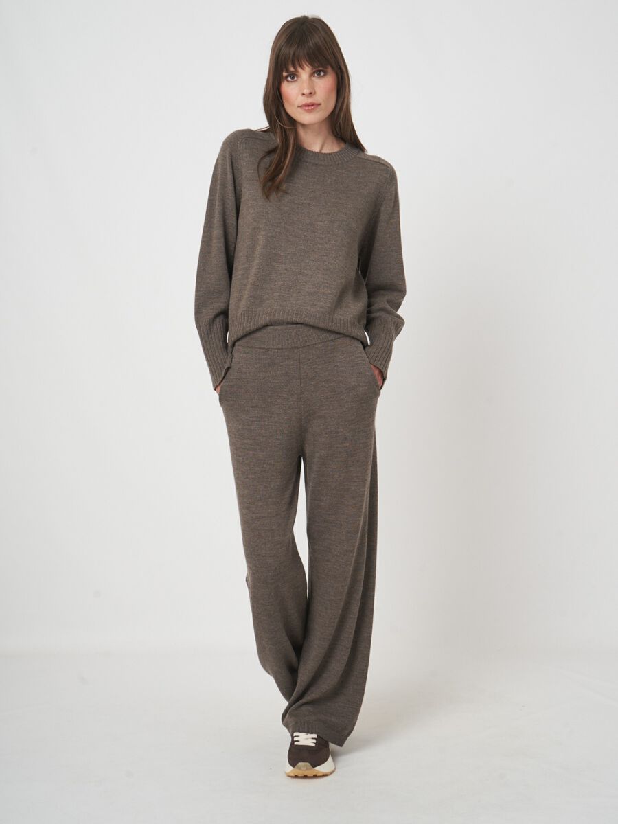 Luxe merinowollen pantalon met wijde pijpen image number 3