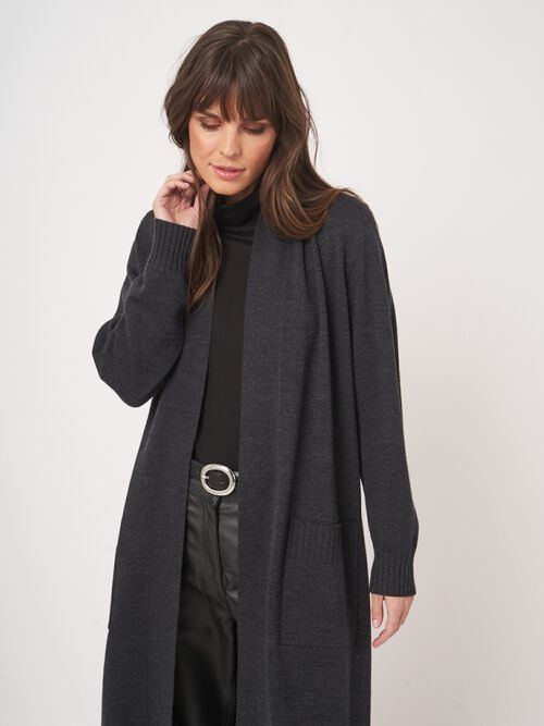 Fijngebreid vest van merinowol met lange pasvorm