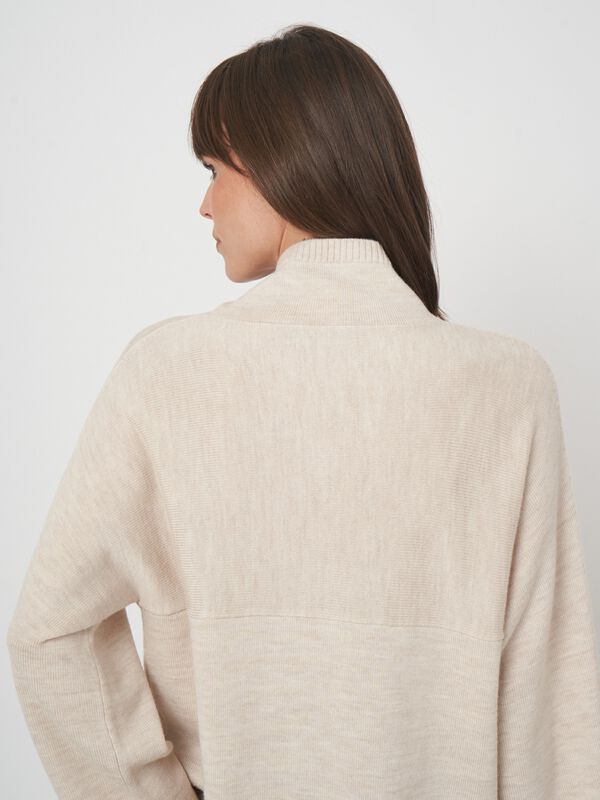 Pull mérinos femme — col montant & manches 3/4 élégantes image number 2