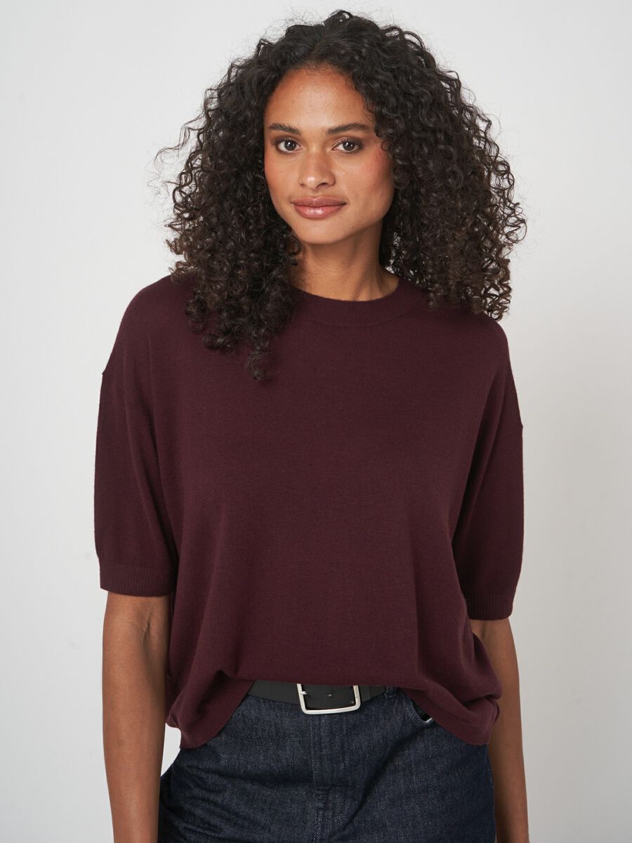 Fine knit sweater with short sleeves & relaxed fit image number 2