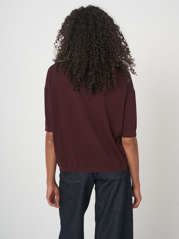 Fijngebreide trui met korte mouwen en relaxte pasvorm image number 4