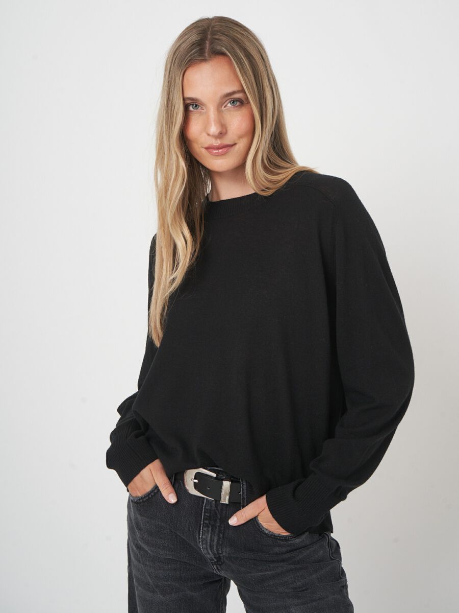 Pull large femme — maille fine & confort moderne repeat image number 3