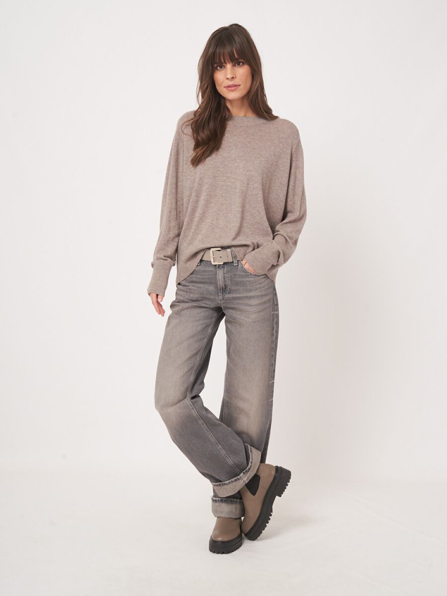 Pull large femme — maille fine & confort moderne repeat image number 4