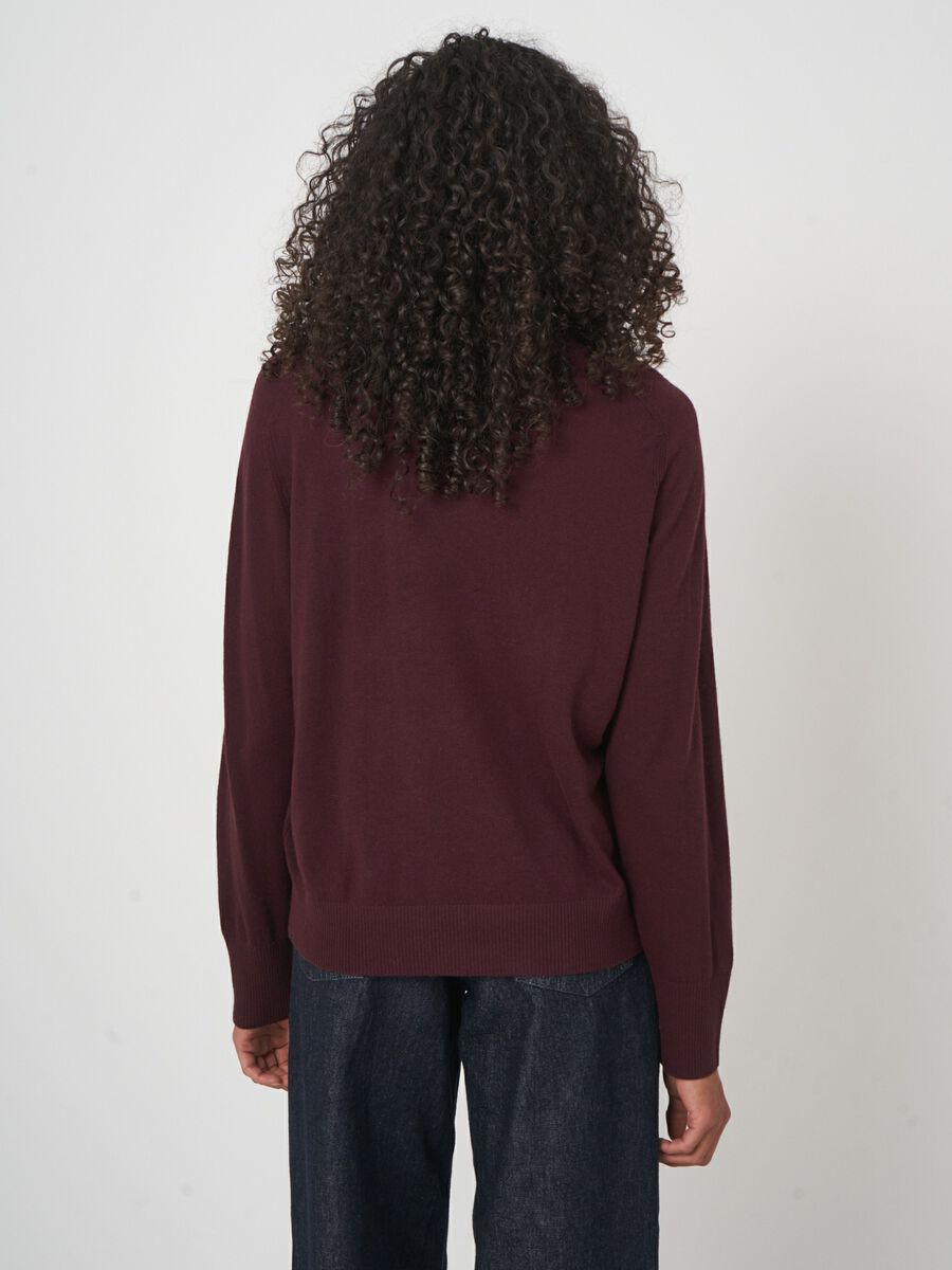 Lichte gebreide wijde trui met lange mouwen image number 5