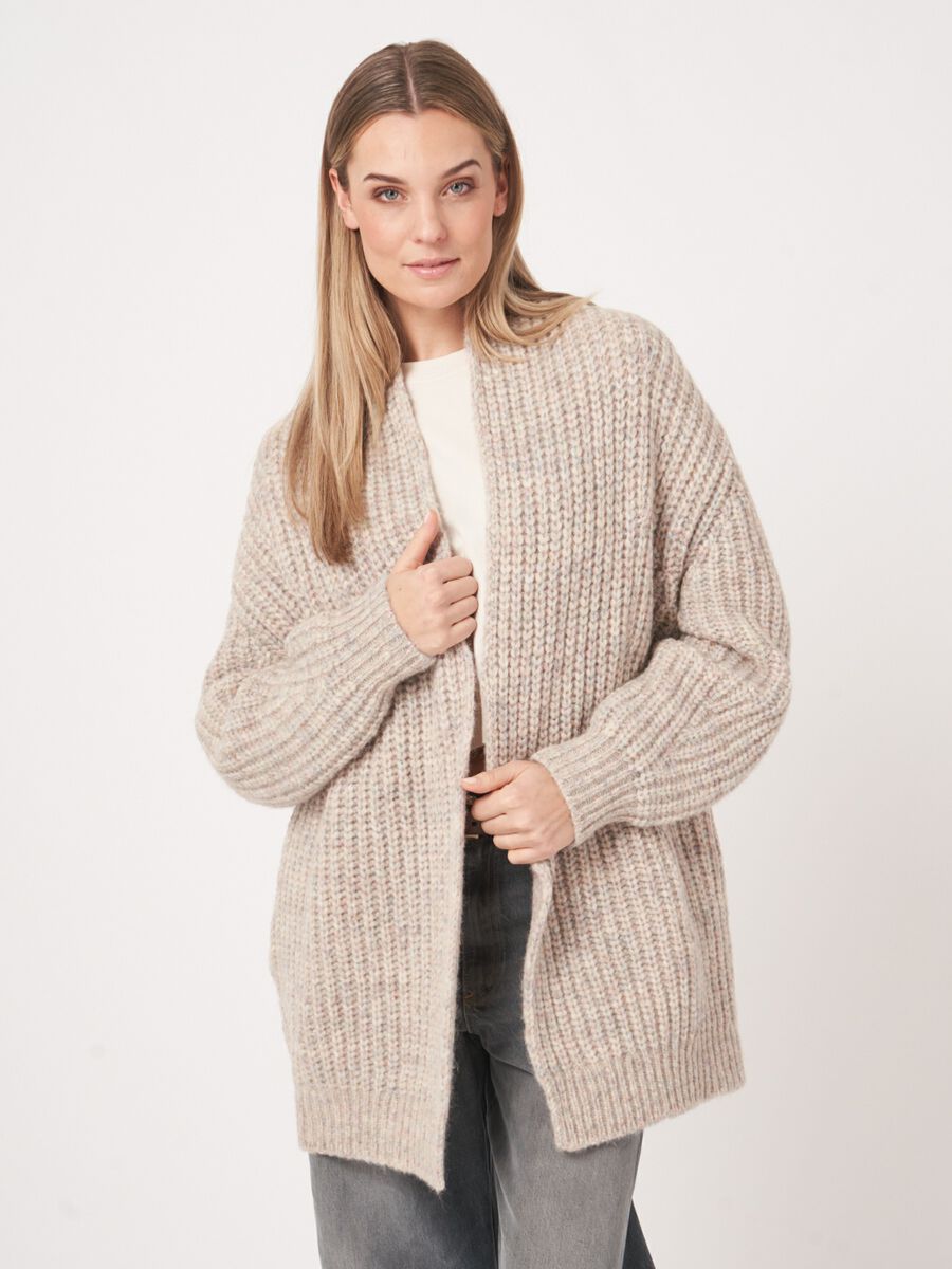 Grofgebreid ribbelvest van space-dye garen image number 10