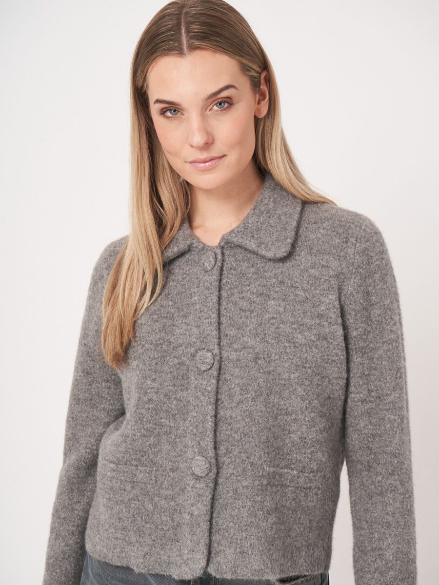 Gilet court bouclé femme — col polo & élégance repeat image number 3