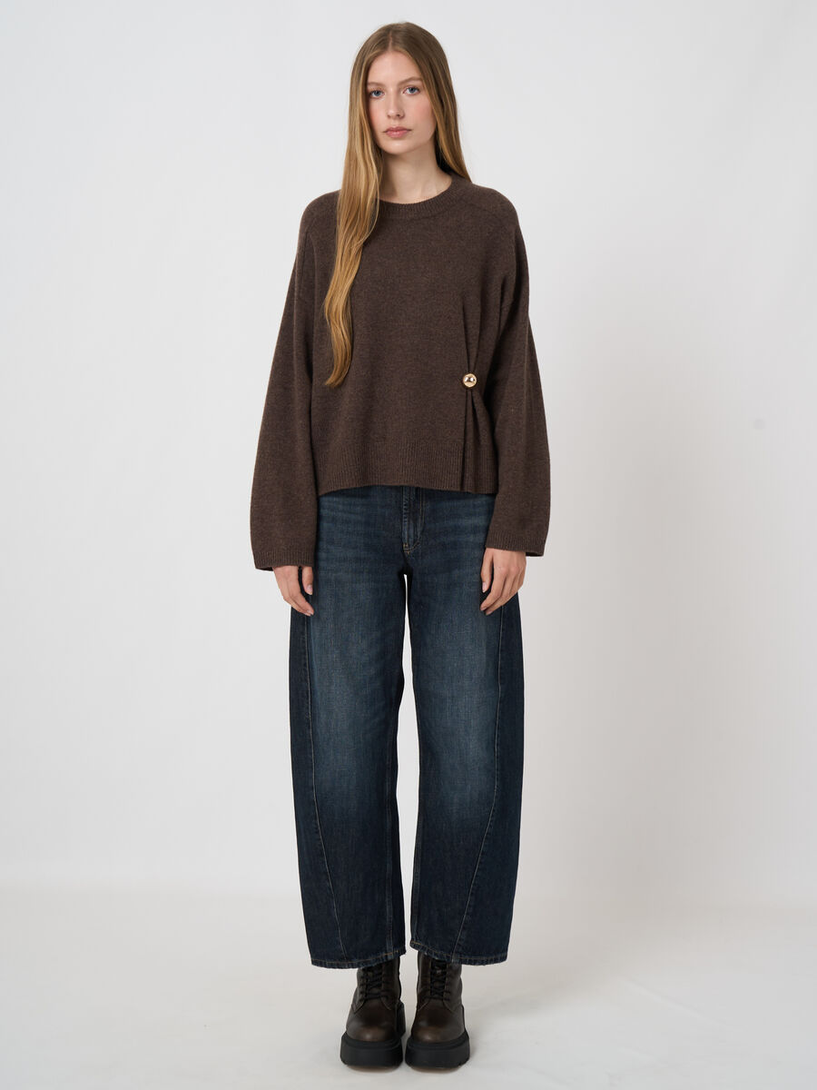 Boxy-Pullover aus Lammwolle mit seitlichem Knopfdetail image number 3